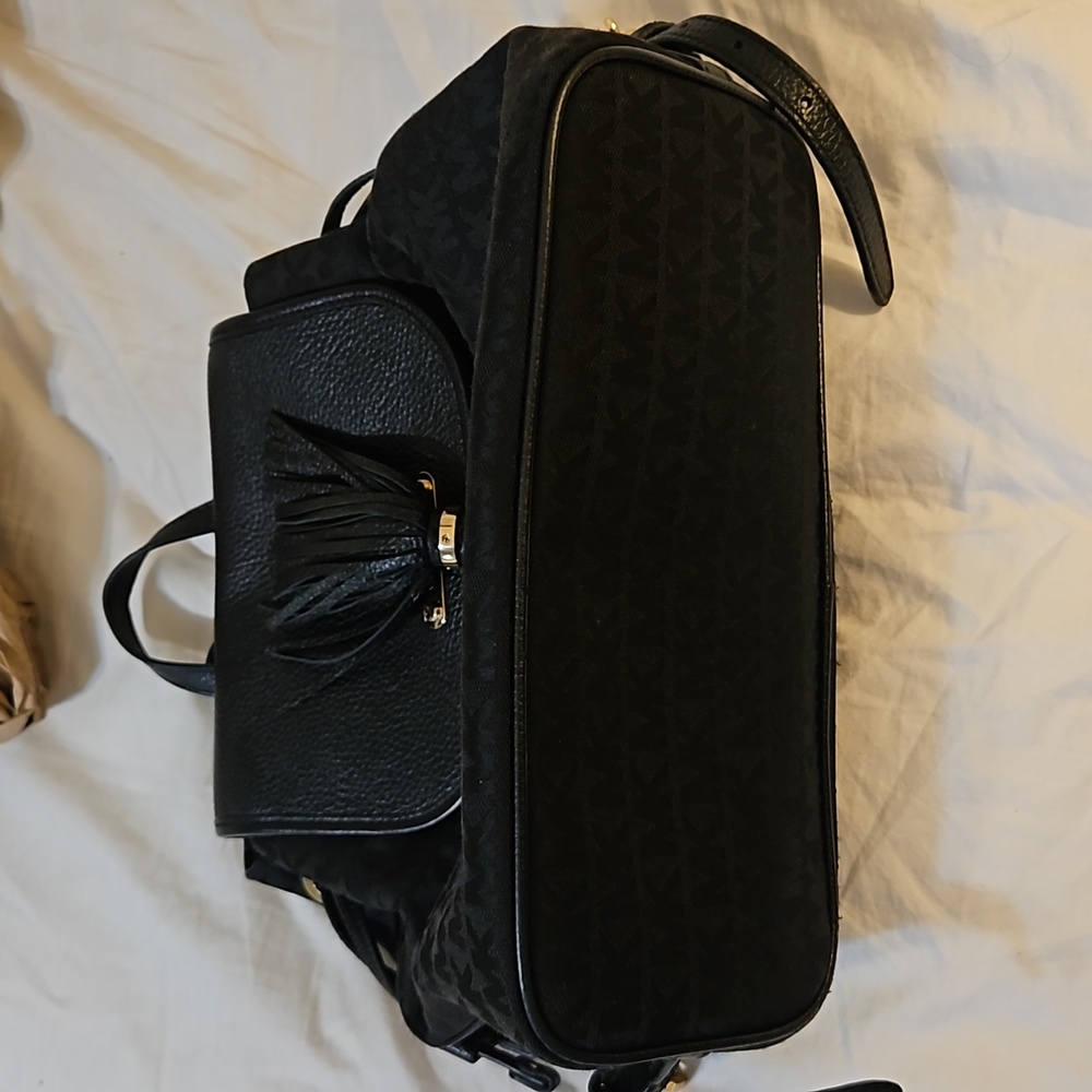 Michael Kors Bedford Signature Jacquard/Leather Drawstring Backpack 🎒 - Picture 9 of 10
